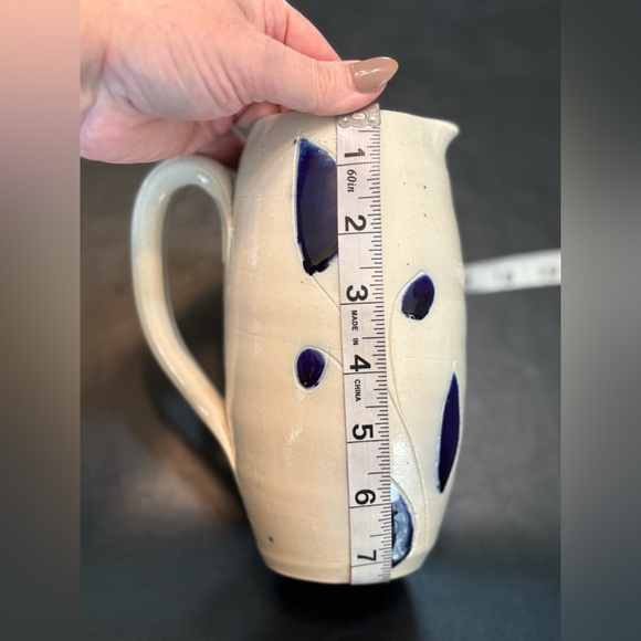 Williamsburg pottery tall water pitcher in blue vine design. - Picture 6 of 9